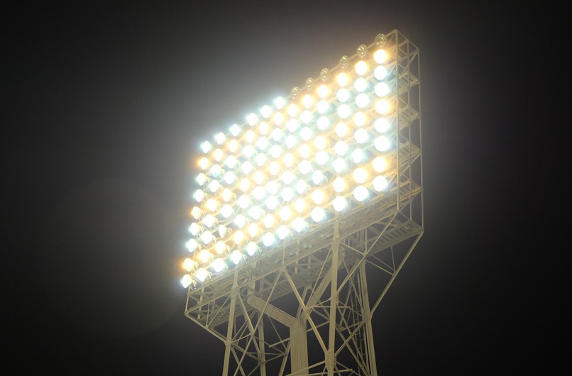 北九州市民球場 照明・スコアボード12